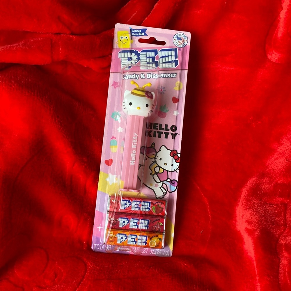 Hello Kitty Bee Pez